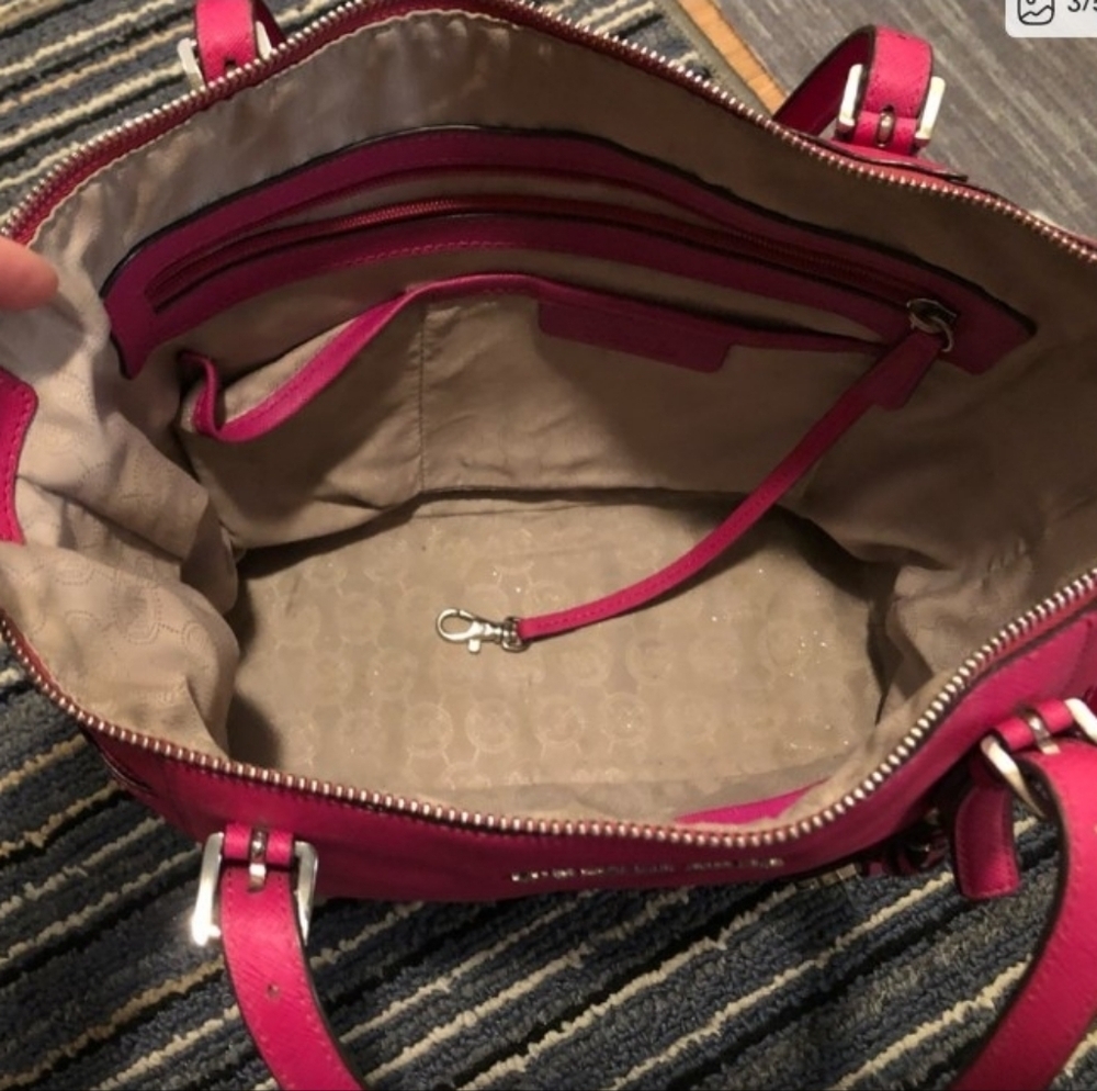 Michael Kors Charlotte Large Hot Pink Fuchsia Tote Bag Jet Set Purse Magenta - Picture 4 of 8